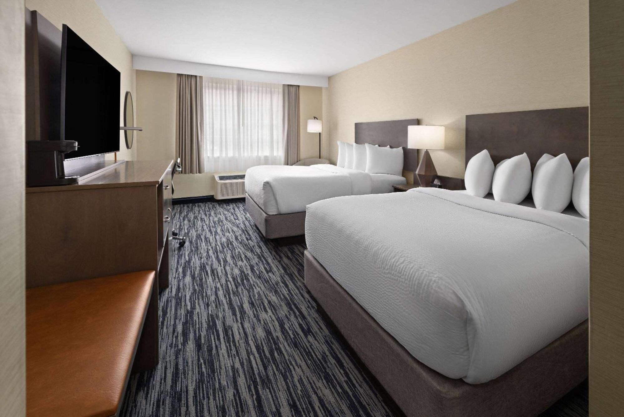 Penn Harris Hotel Harrisburg, Trademark By Wyndham Dış mekan fotoğraf