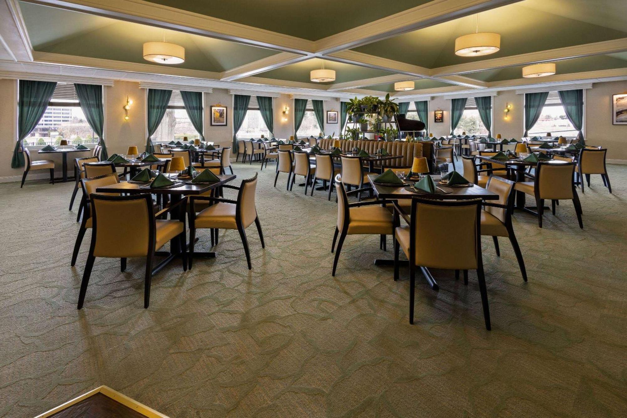Penn Harris Hotel Harrisburg, Trademark By Wyndham Dış mekan fotoğraf