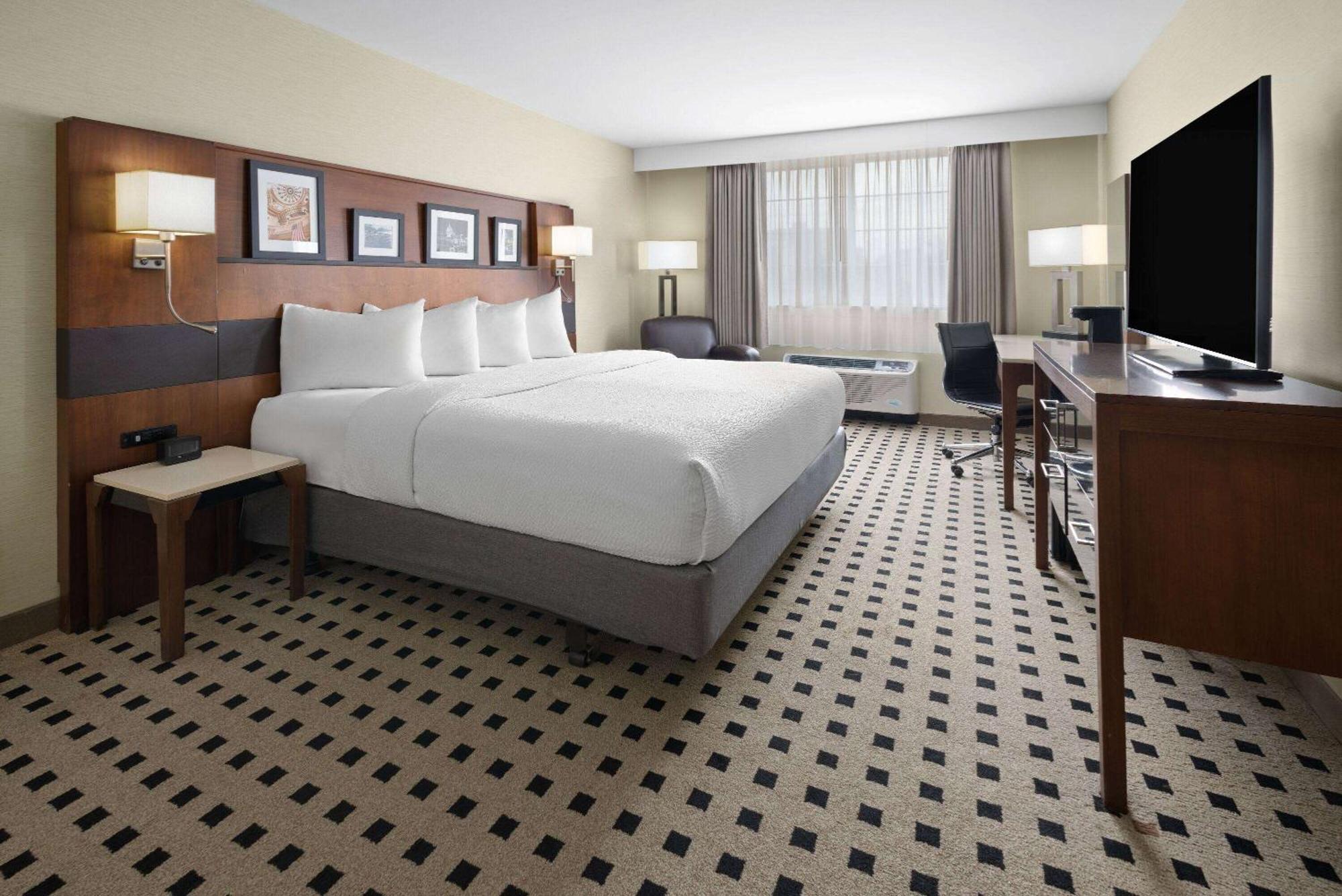 Penn Harris Hotel Harrisburg, Trademark By Wyndham Dış mekan fotoğraf