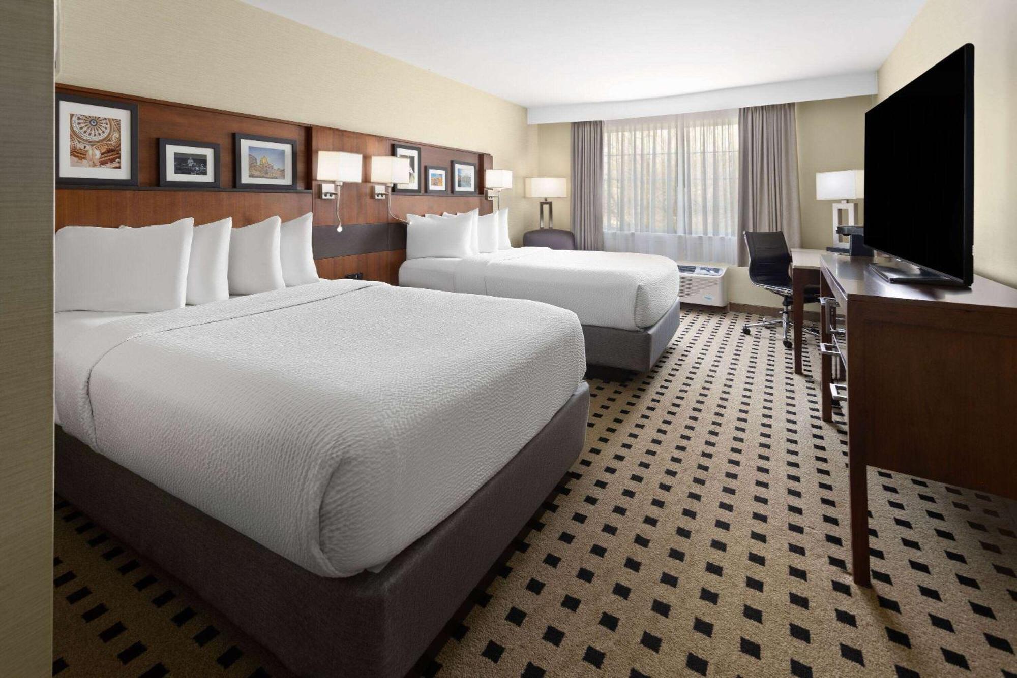 Penn Harris Hotel Harrisburg, Trademark By Wyndham Dış mekan fotoğraf