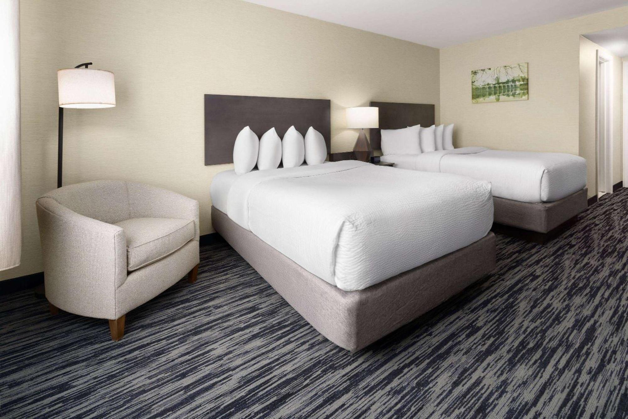 Penn Harris Hotel Harrisburg, Trademark By Wyndham Dış mekan fotoğraf